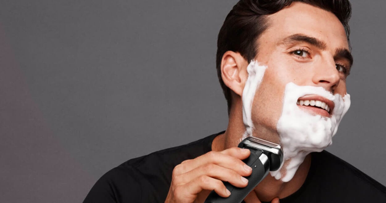 Electric Shaver vs. Razor: Which One Should You Choose?