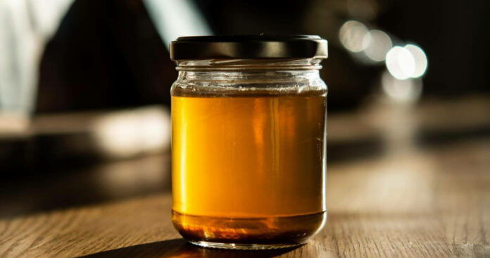 Honey on Face: Benefits, Side Effects, and How to Use