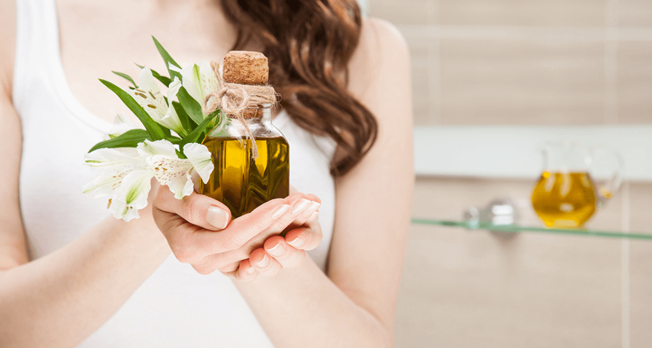 Benefits vs Drawbacks: Is Olive Oil Really Good For Your Skin?