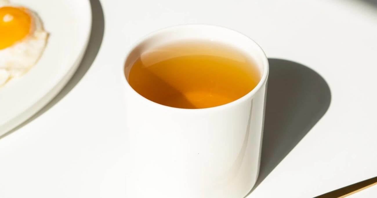 Raspberry Leaf Tea Benefits For Females: Pregnancy, Skin Period, and More