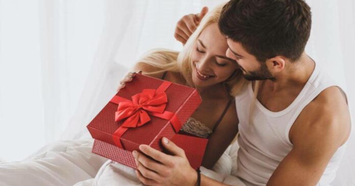 30 Best Valentine’s Day Gift Ideas for Him/Her/Friend (2023)