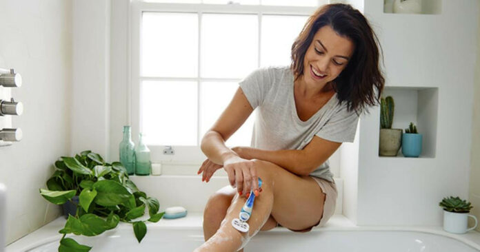 Why Do My Legs Itch After Shaving? And How to Stop