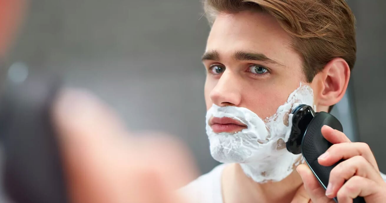 Can You Use Shaving Cream with Electric Razor (7 Tips to Shave)
