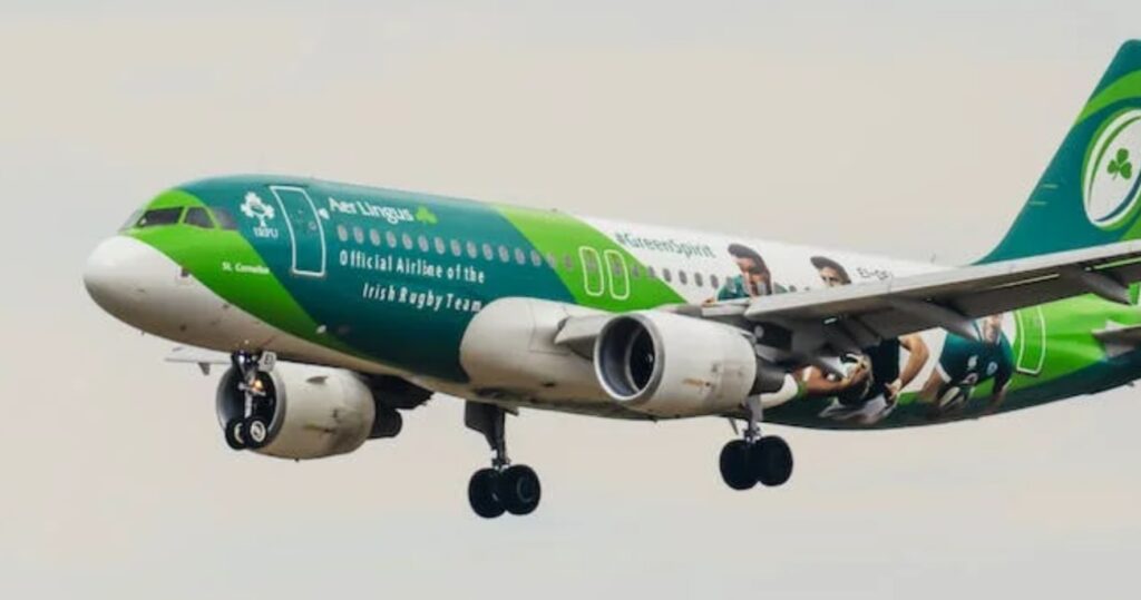 Can You Bring a Razor on a Plane? 2023 Version Ulike