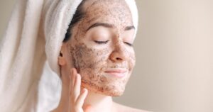 Should You Exfoliate Before or After Shaving Right Practice01