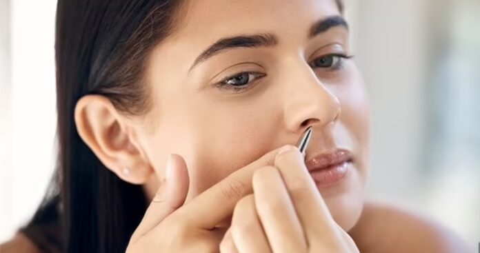 Good Ways to Remove Nose Hair for Females at Home
